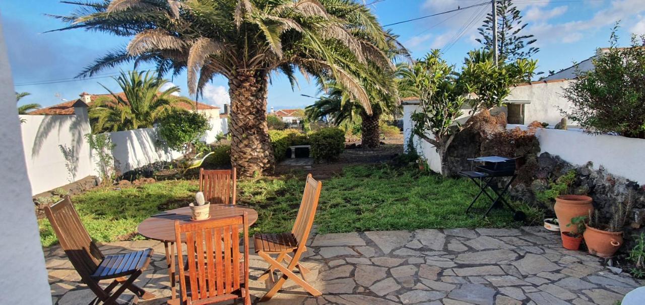 Casa Rural Los Dragos フエンカリエンテ・デ・ラ・パルマ エクステリア 写真