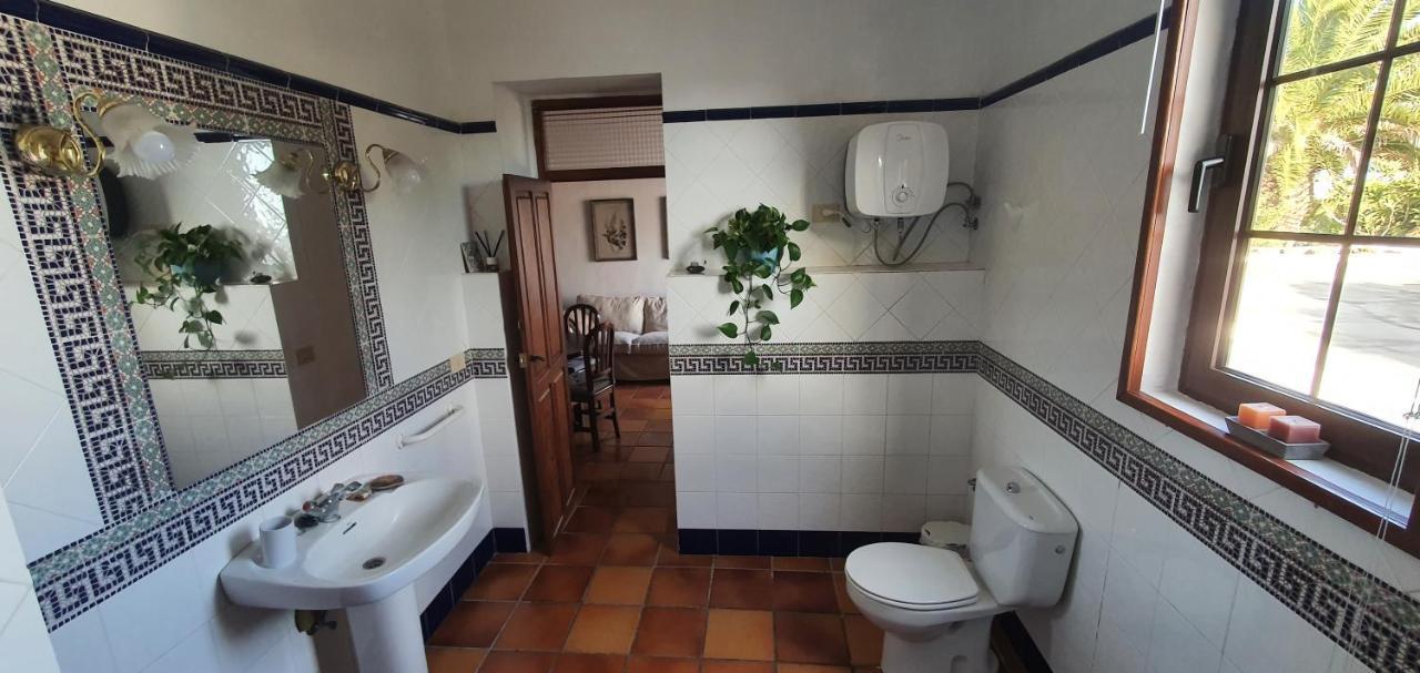 Casa Rural Los Dragos フエンカリエンテ・デ・ラ・パルマ エクステリア 写真